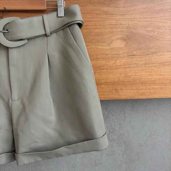 ANINE BING BECKY SHORT IN GREEN KHAKI, SIZE EU 40/US XL
